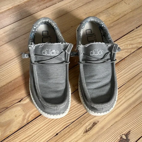 Hey Dude Wally Stretch Iron Gray Men's Casual Loafer Shoes Comfort Slip On - Picture 2 of 9